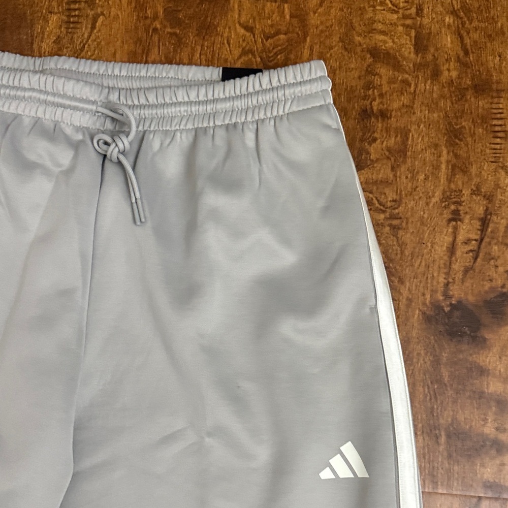 Adidas Light Gray Three-Stripe Joggers with White Logo Size XXL - Picture 6 of 16